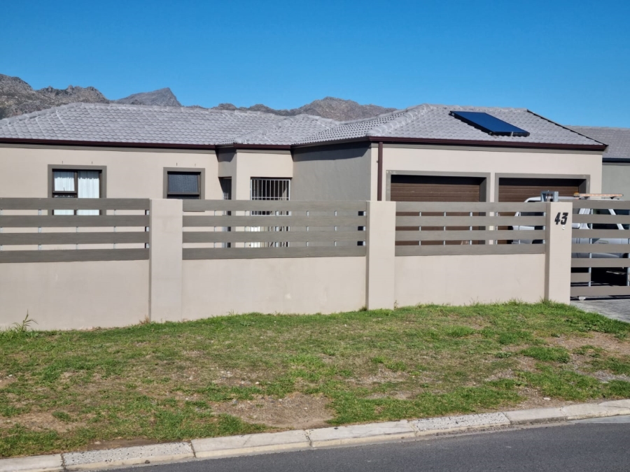 3 Bedroom Property for Sale in Fairway Heights Western Cape